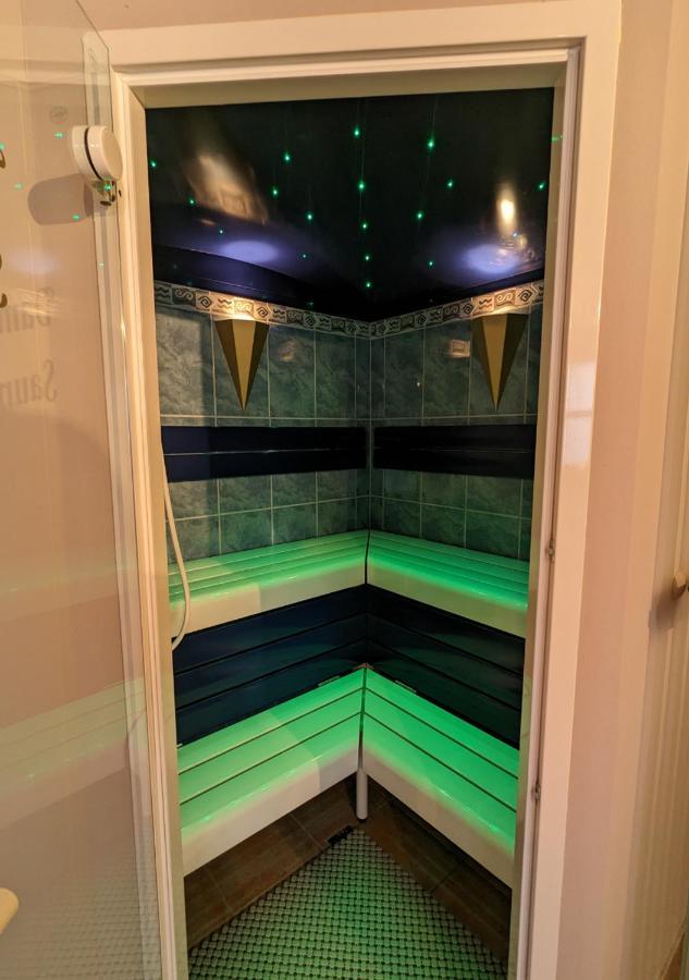 Fewo Goldstueck Mit Privatem Spa Und Whirlpool Grafenau  Luaran gambar